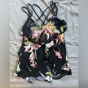 White House Black Market Floral Black Strappy Tank